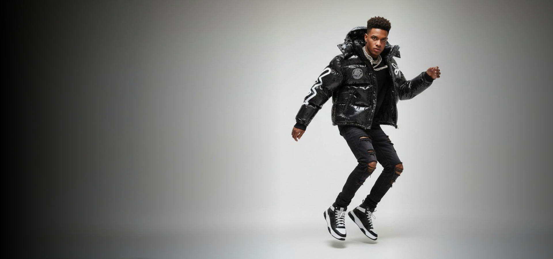 slider image slider_item_YwRE7J